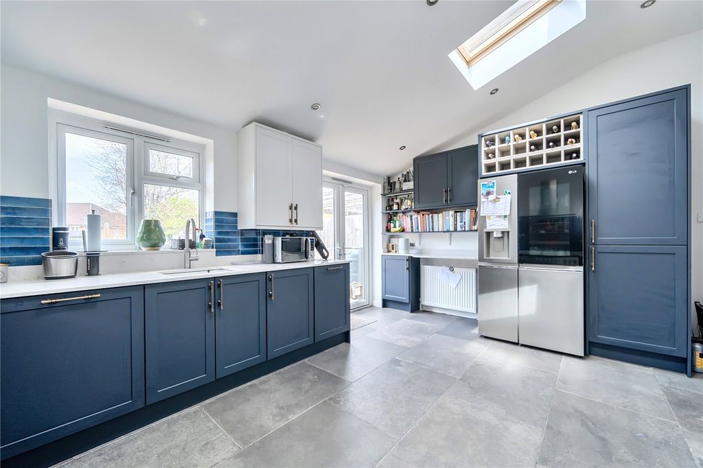 Property photo 3 of 25 Picture No. 10