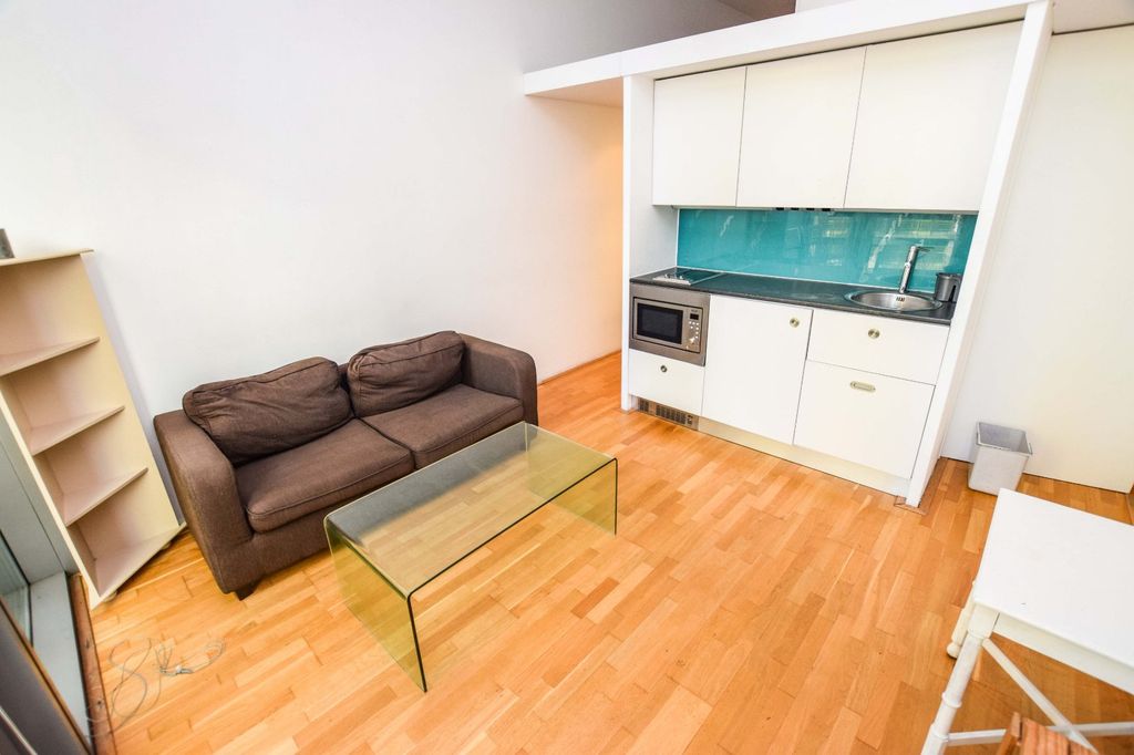 Property photo 3 of 12 Picture No. 26