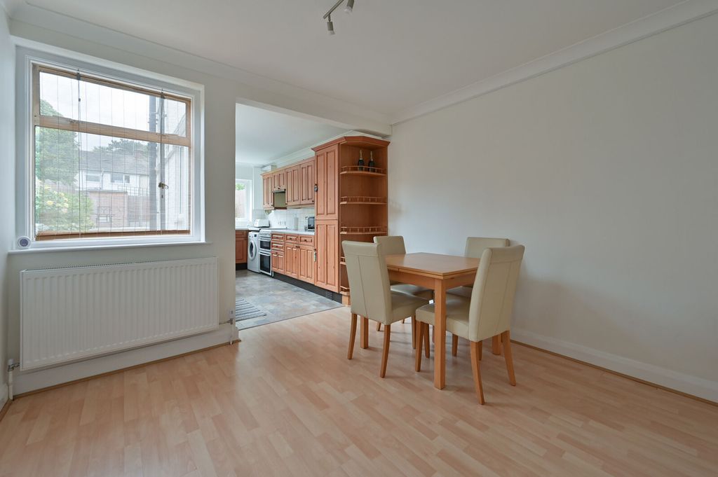 Property photo 3 of 22