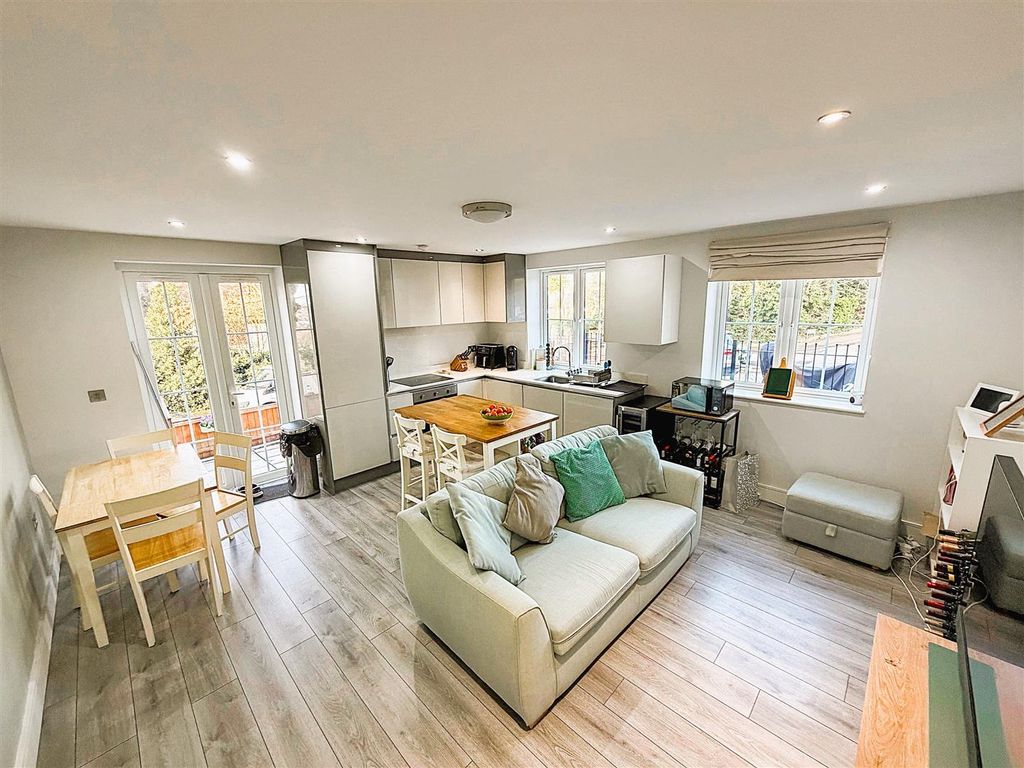 Property photo 2 of 15 3.Jpg