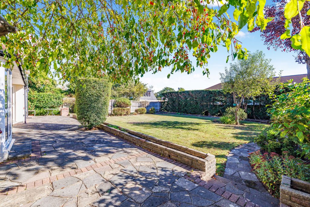 Property photo 3 of 27 Pbox-Img.Jpg