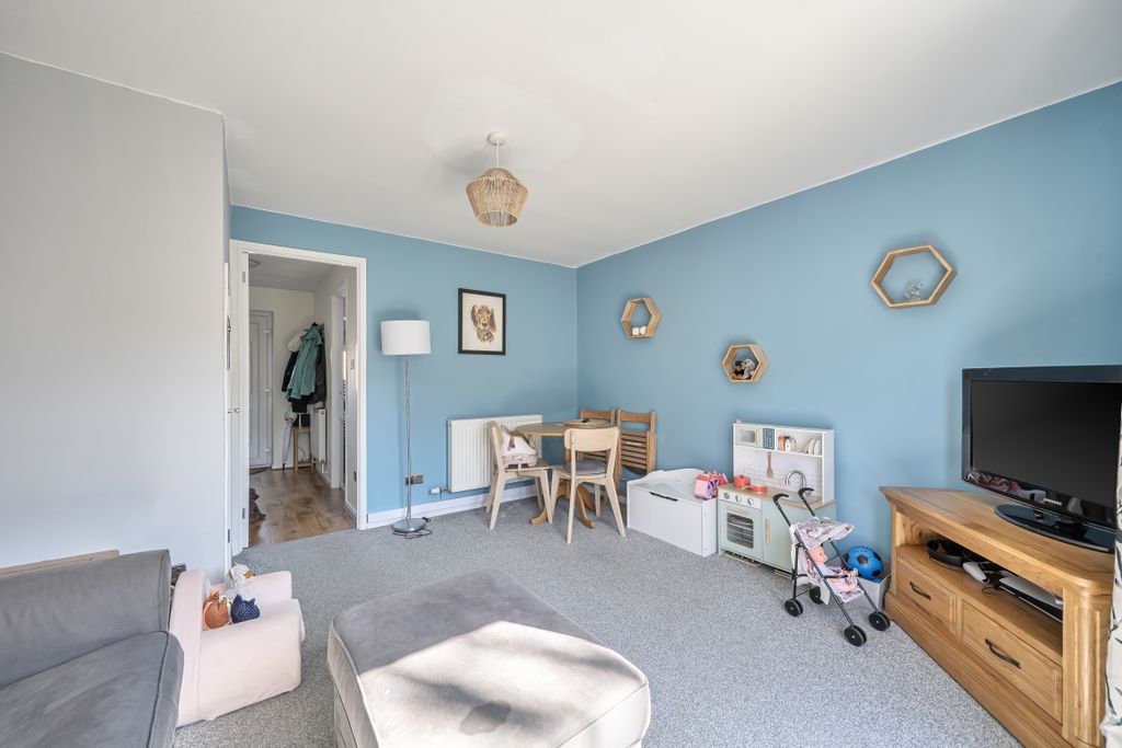 Property photo 3 of 11 14310501269Baa0B629921