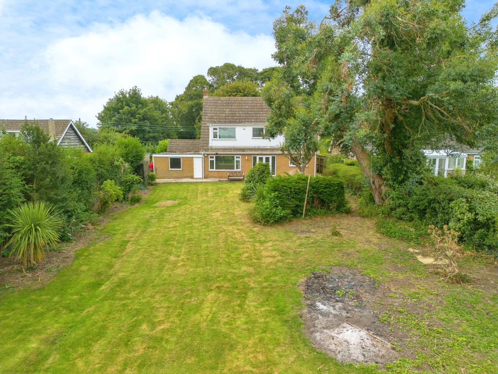 Property photo 2 of 17