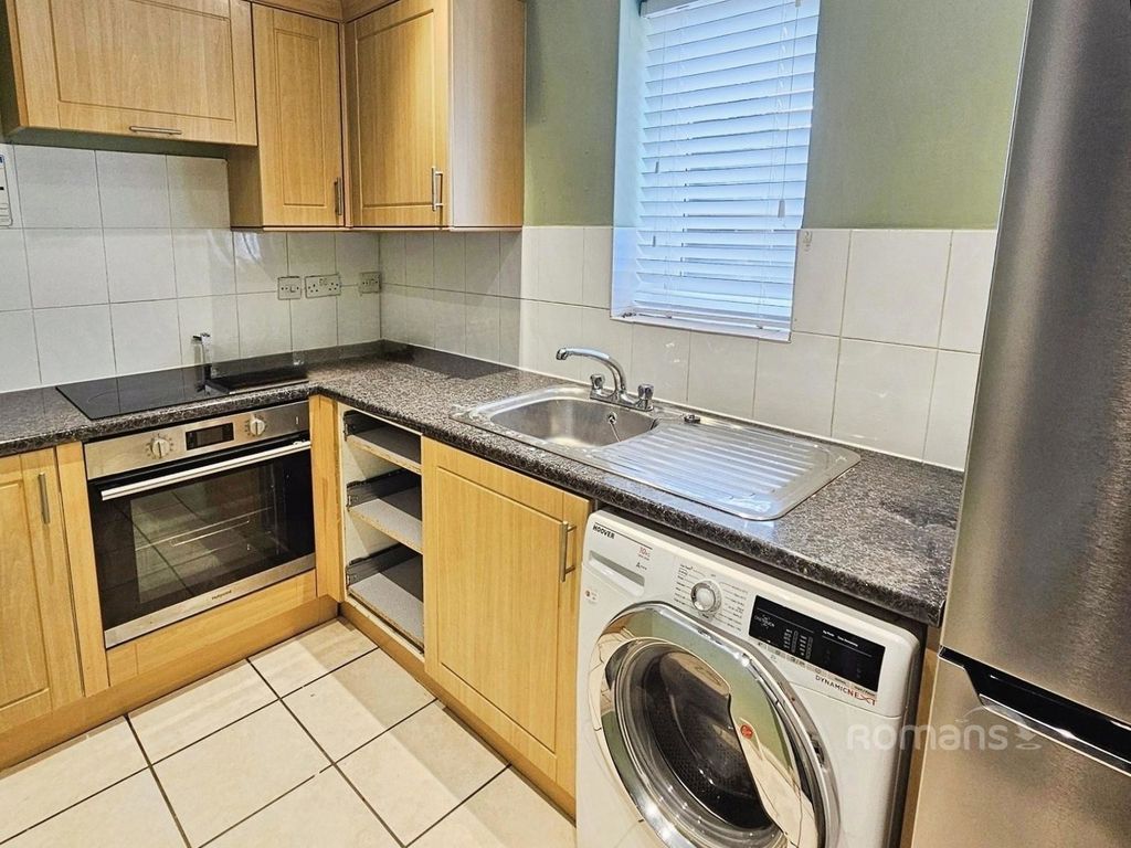 Property photo 2 of 10 Pbox-Img.Jpg