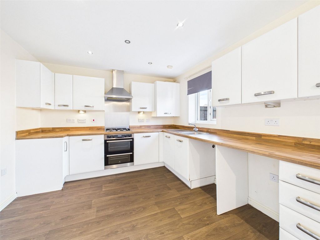 Property photo 2 of 14 Picture No. 08