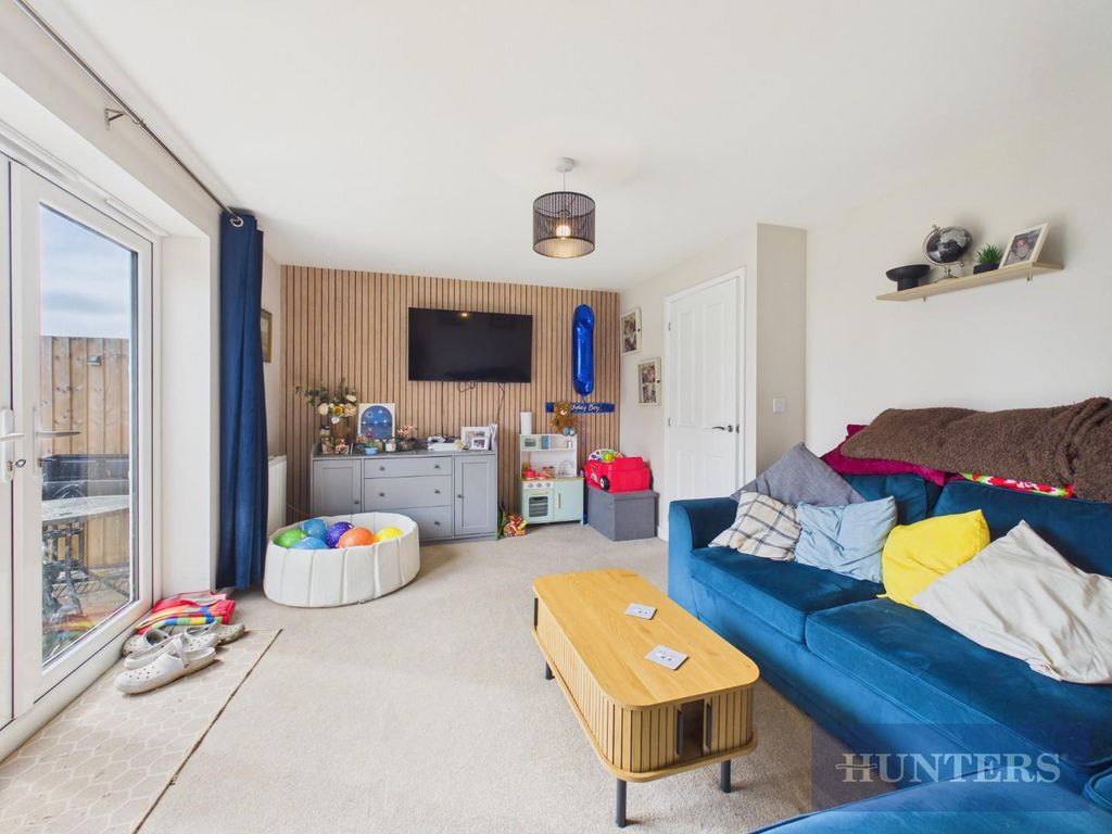 Property photo 3 of 16 Cam05316G0-Pr0407-Still007.Jpg