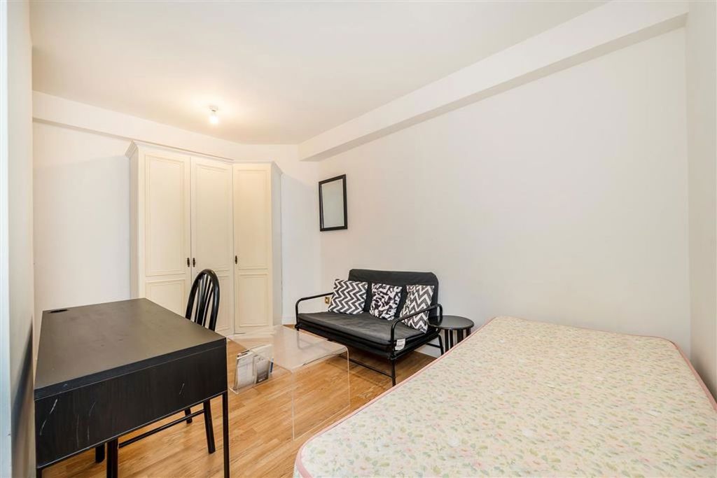 Property photo 3 of 7