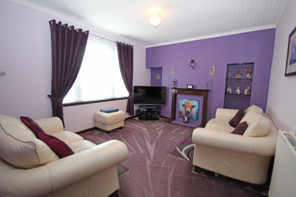 Property photo 3 of 28