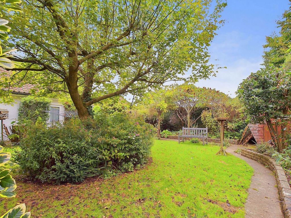 Property photo 3 of 26