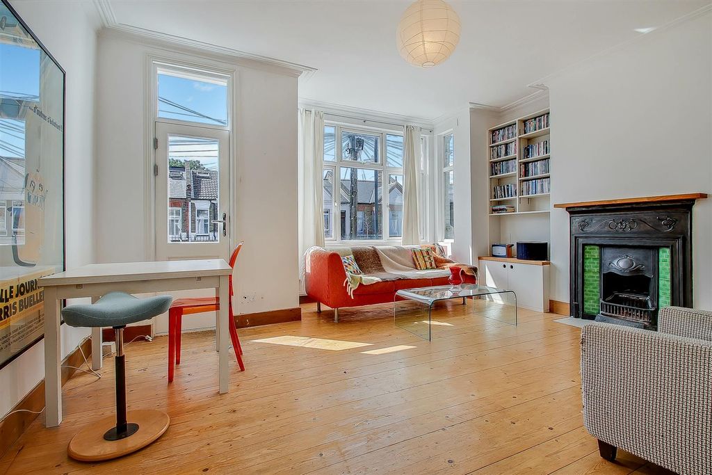 Property photo 2 of 8 G10A4942-G10A4944.Jpg