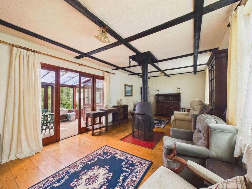 Property photo 2 of 23