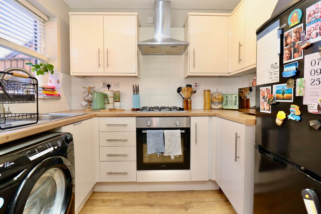 Property photo 2 of 17 Img_7113