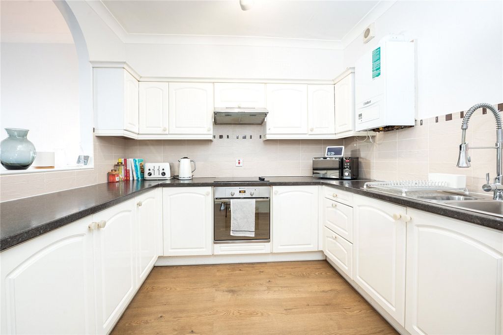 Property photo 3 of 17 Picture No. 7