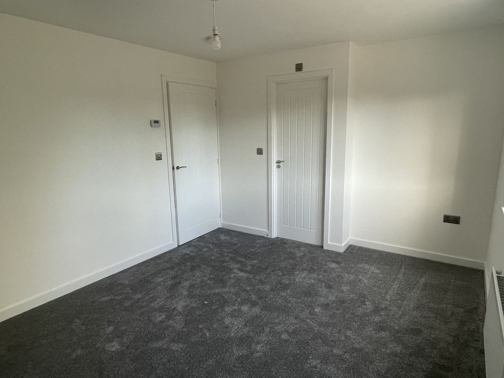 Property photo 3 of 11 Img_9338