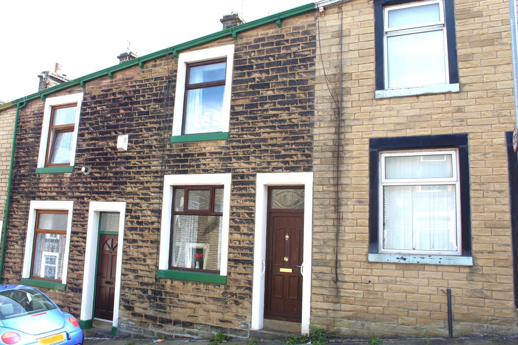 Property photo 1 of 6