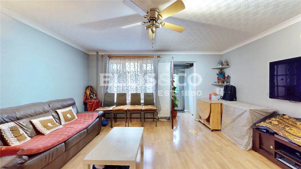 Property photo 3 of 11 Picture No. 21