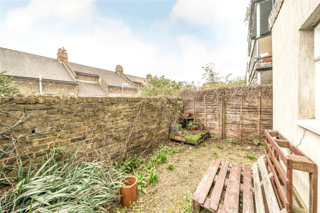 Property photo 3 of 9