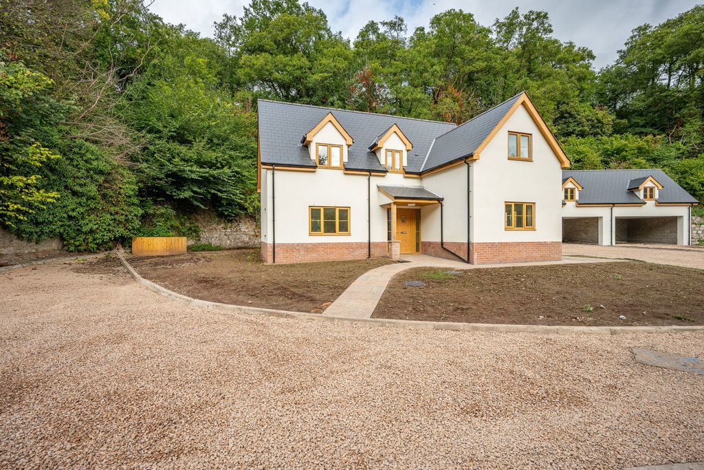 Property photo 1 of 20