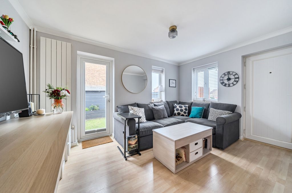 Property photo 2 of 12 1394046-1-694A8d3...