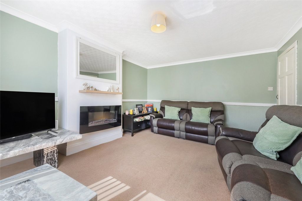 Property photo 3 of 21 Picture No. 16