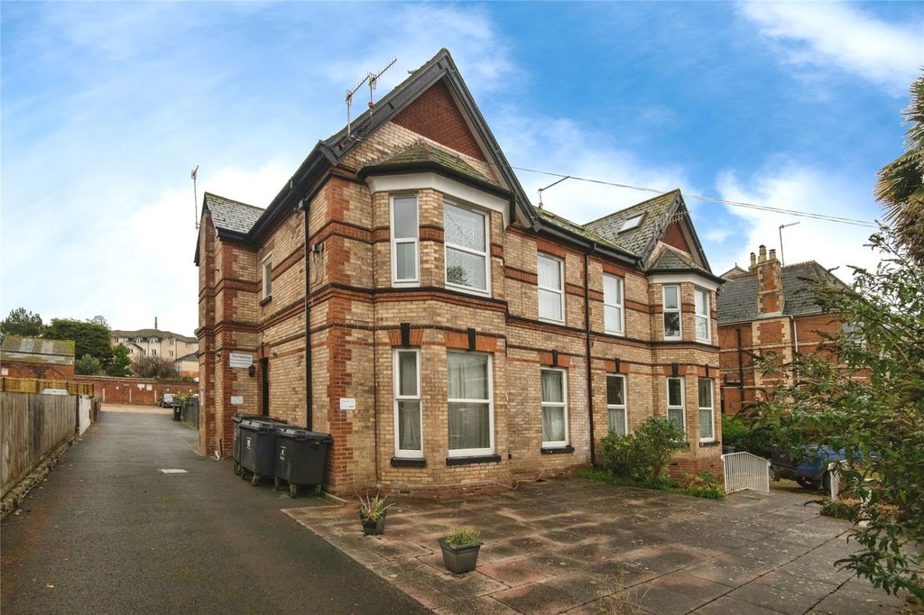 Property photo 1 of 13 Picture No. 02