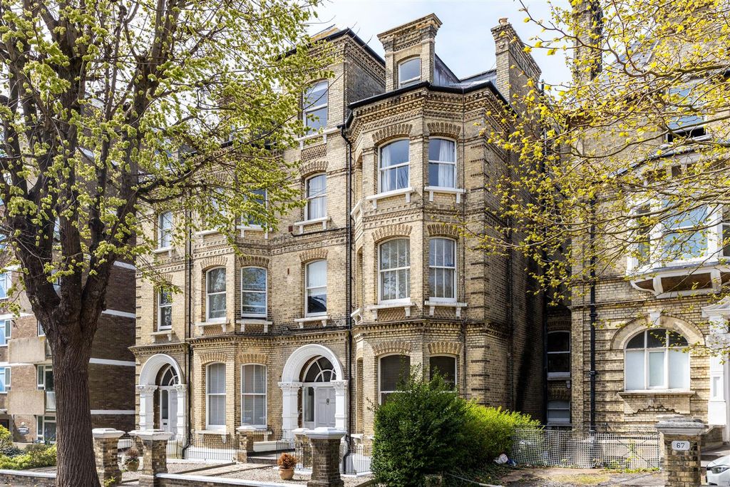 Property photo 1 of 23