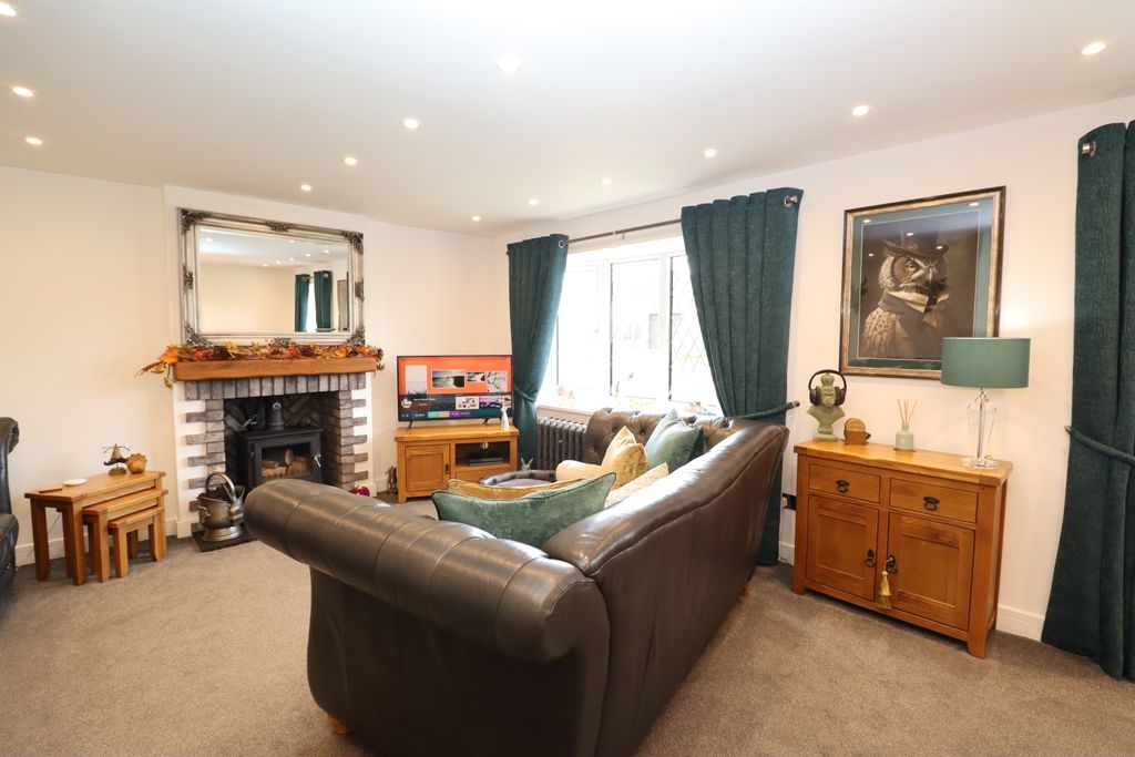 Property photo 3 of 23 Img_0654