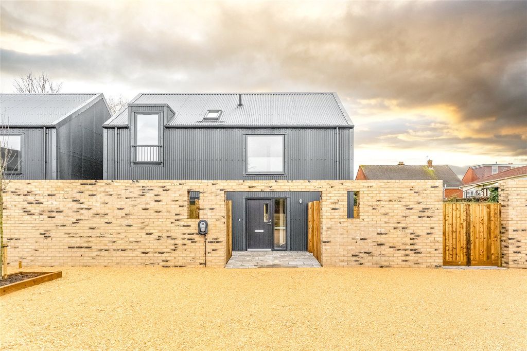 Property photo 1 of 10 Picture No. 19