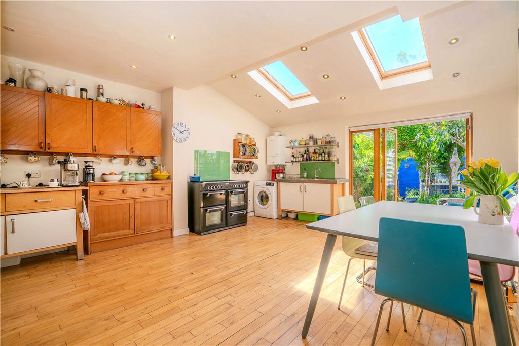 Property photo 3 of 17 Picture No. 35