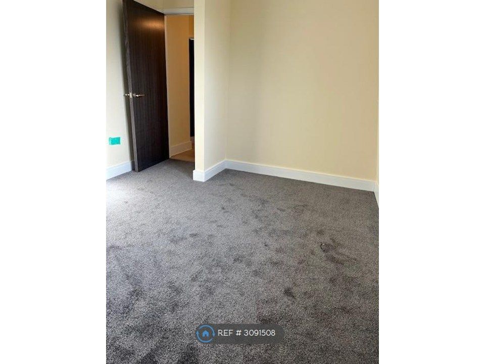 Property photo 1 of 9 Double Bedroom