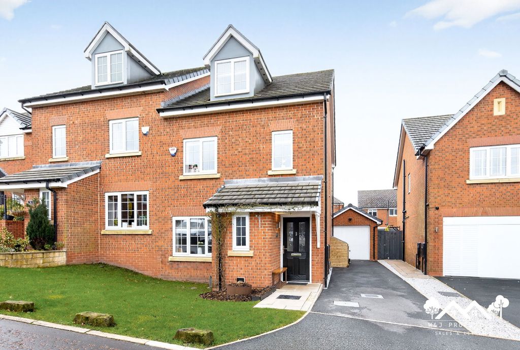 Property photo 1 of 35