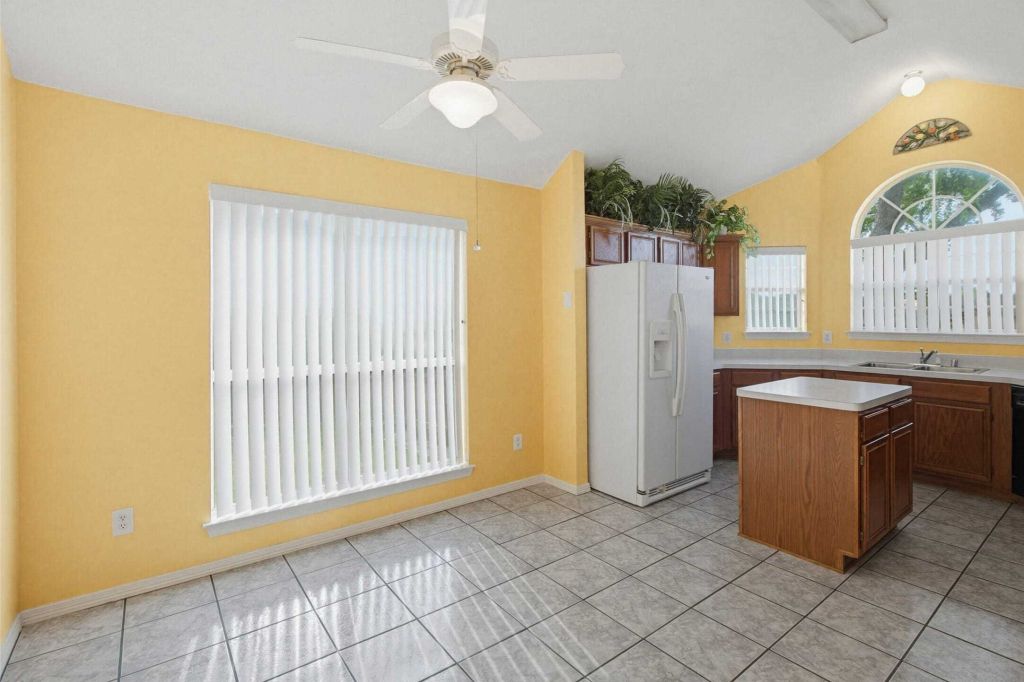 Property photo 3 of 20 <Alttext/>