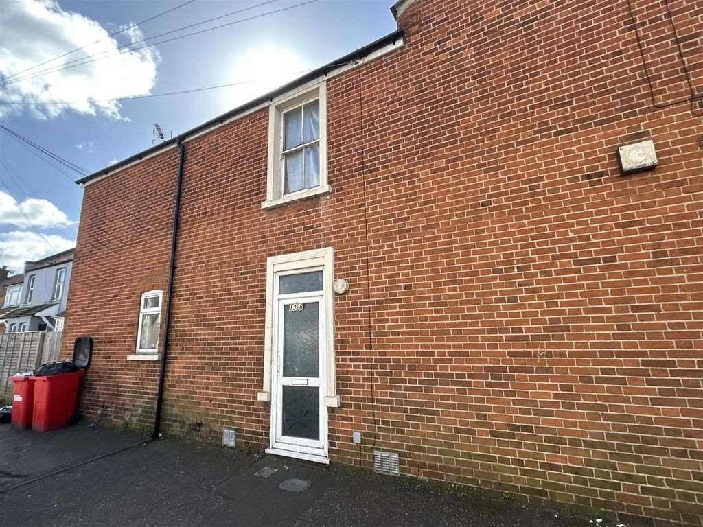Property photo 1 of 7 External.Jpeg