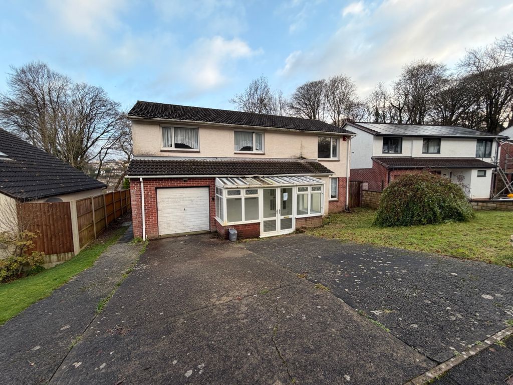 Property photo 1 of 15