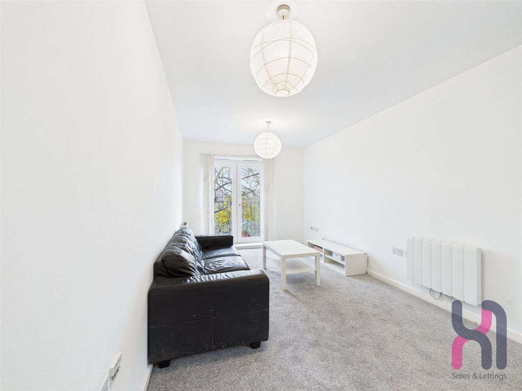 Property photo 2 of 8 Picture No. 07
