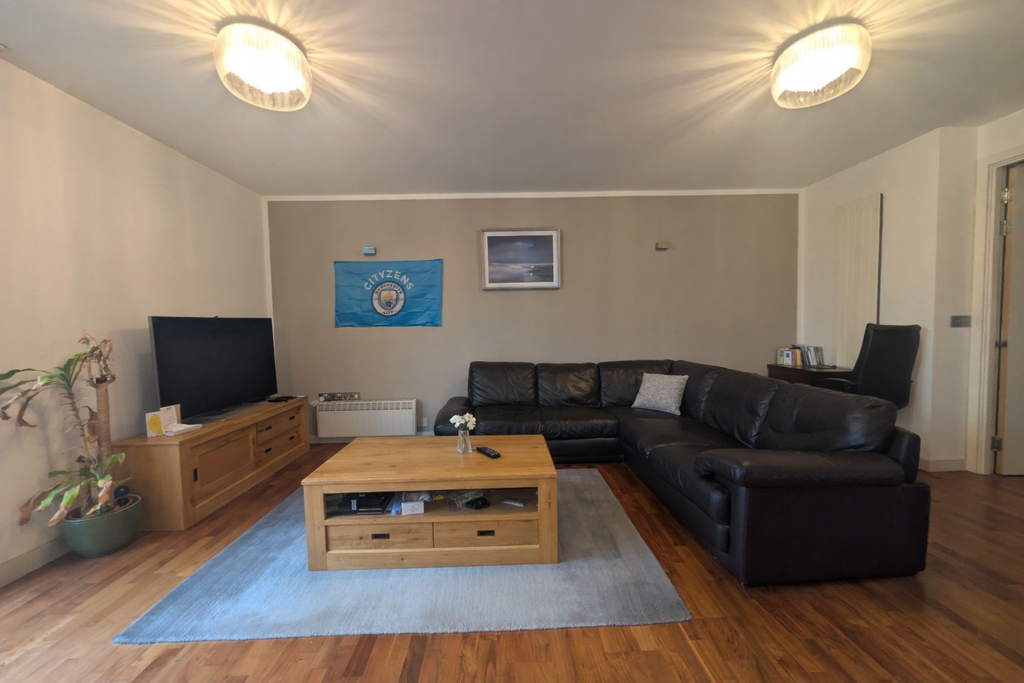 Property photo 3 of 11