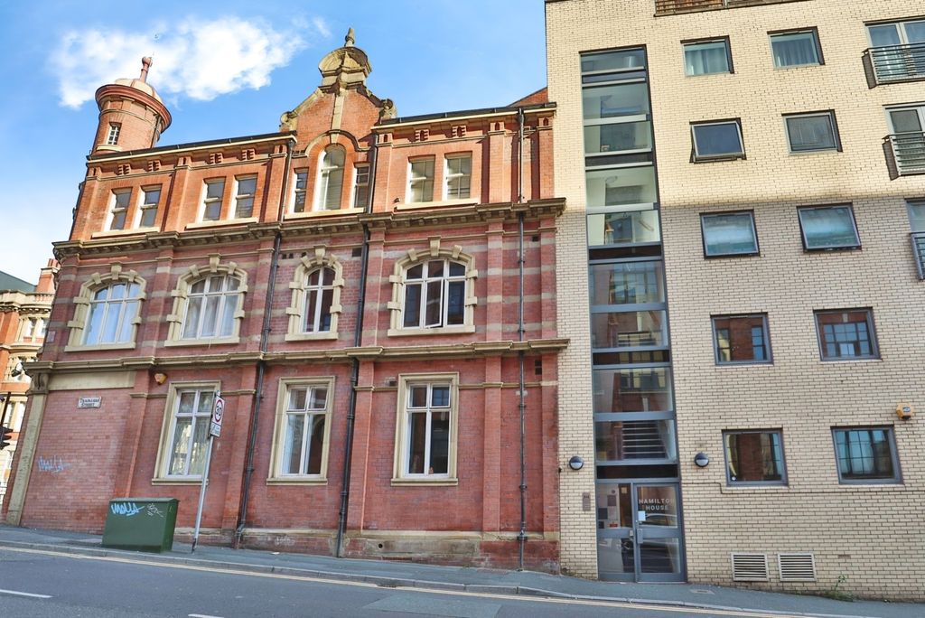 Property photo 3 of 13 Photo