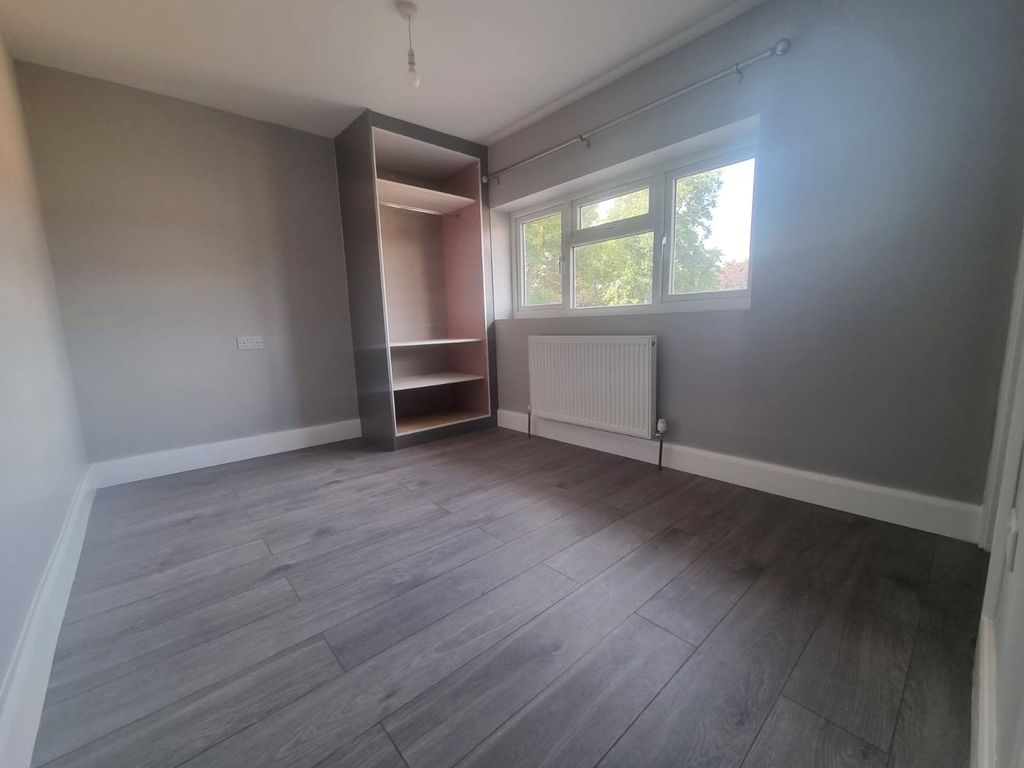 Property photo 1 of 7 Picture No. 06