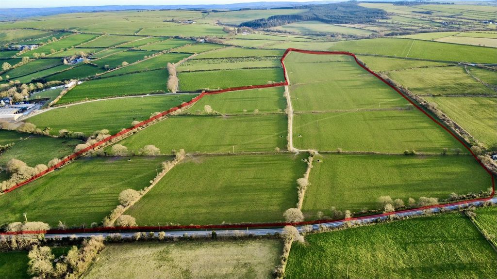 Property photo 1 of 10 Services