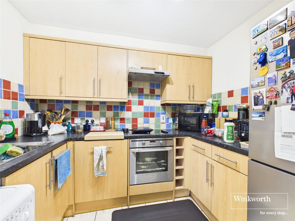 Property photo 3 of 7 Picture No. 06