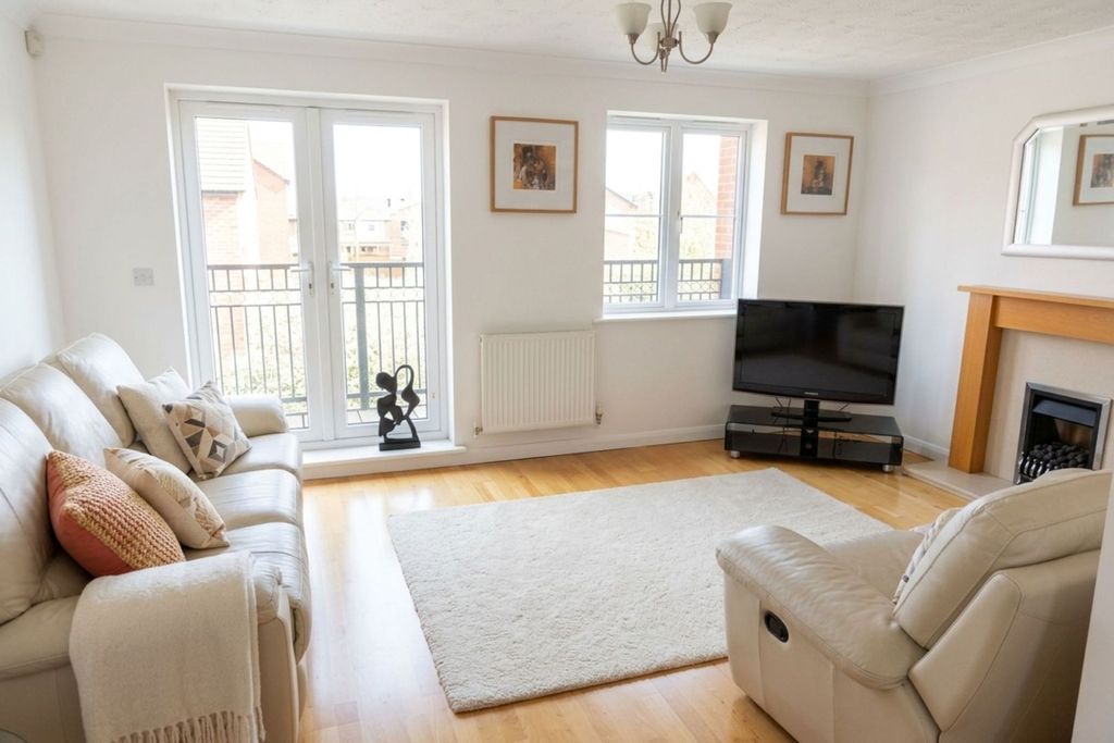 Property photo 2 of 13