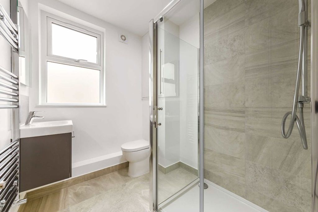 Property photo 3 of 3