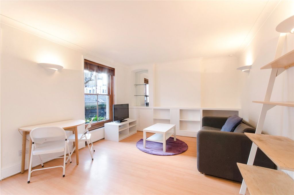 Property photo 2 of 10 Reception Room