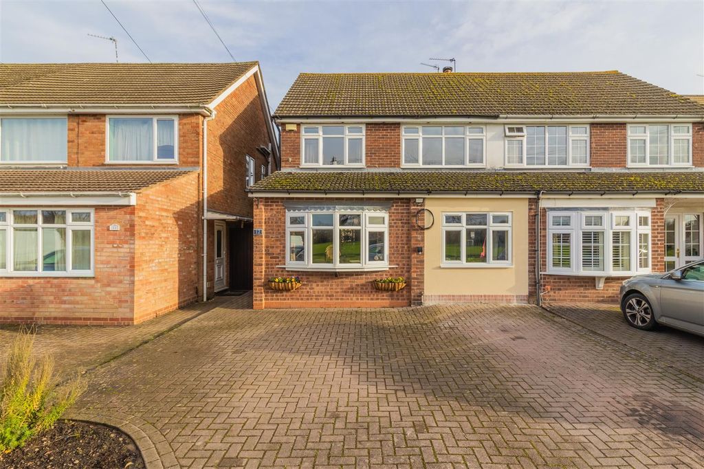 Property photo 1 of 31