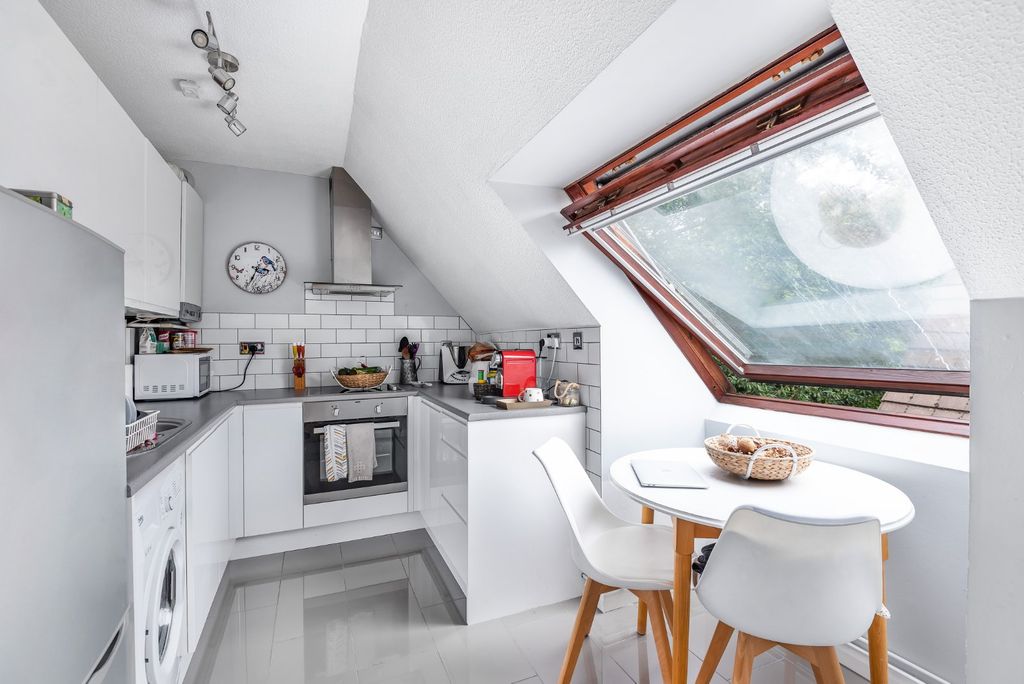 Property photo 2 of 7 Picture No. 03