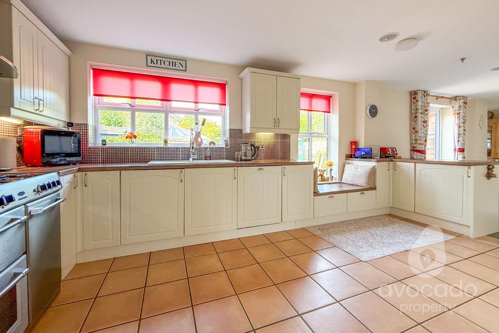 Property photo 2 of 19 5503625