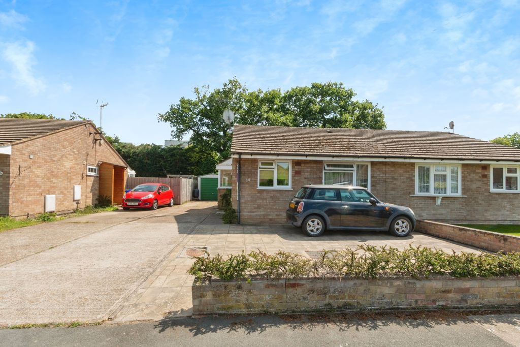 Property photo 2 of 20
