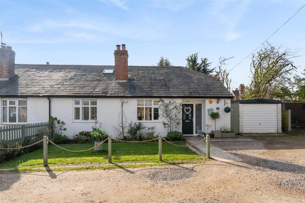 Property photo 1 of 19 1 Meadow Lane_32.Jpg