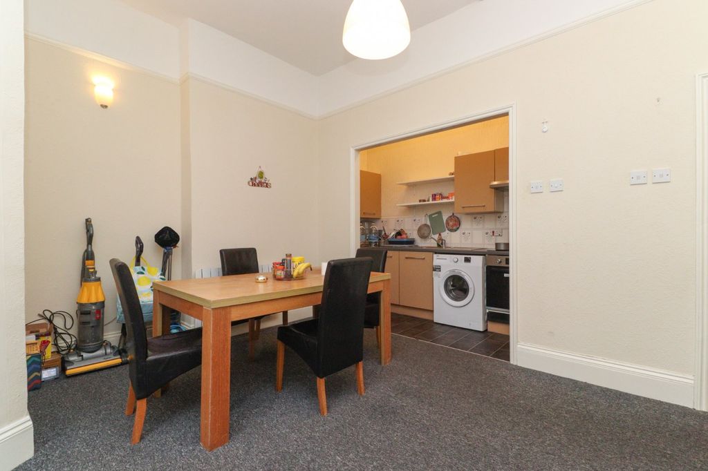 Property photo 3 of 7 Picture 3