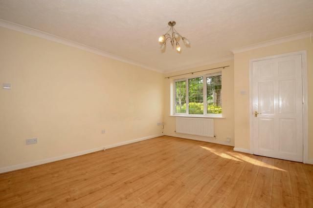 Property photo 3 of 10 Internal View